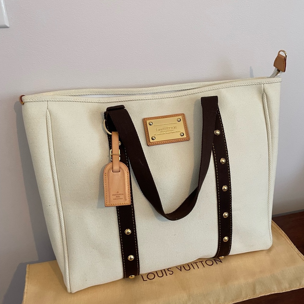 Louis Vuitton Cream and Brown Shoulder Bag